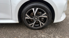 Toyota Yaris 1.5 Hybrid Design 5dr CVT Hybrid Hatchback